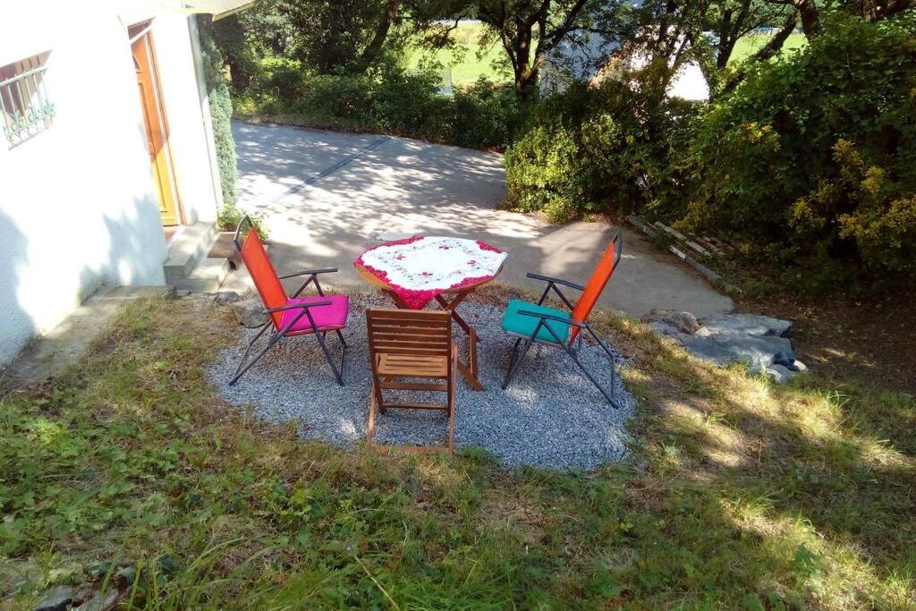 Duplex At The Foothills Of The Pyrenees Διαμέρισμα Geu Εξωτερικό φωτογραφία