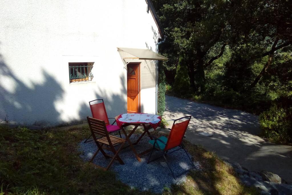 Duplex At The Foothills Of The Pyrenees Διαμέρισμα Geu Εξωτερικό φωτογραφία