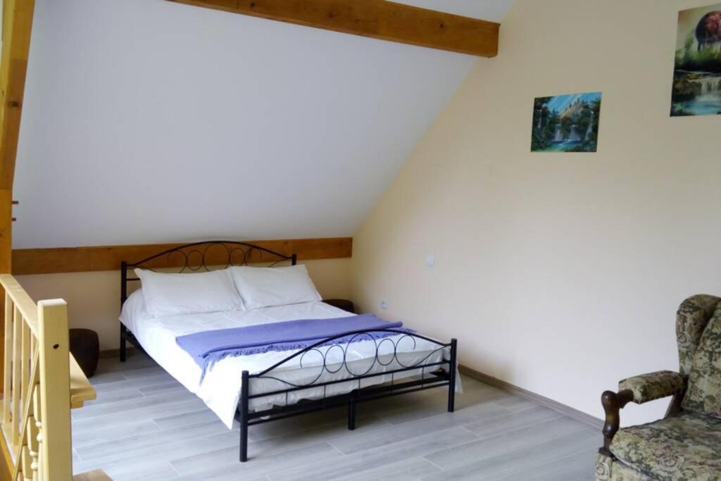Duplex At The Foothills Of The Pyrenees Διαμέρισμα Geu Εξωτερικό φωτογραφία